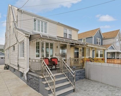 117-28 205th Street, Saint Albans