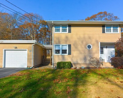 78 Nash Lane, Attleboro