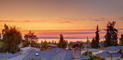 505 10th Avenue N, Edmonds