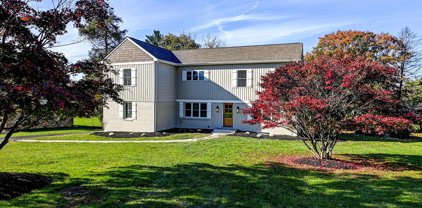 548 Hampton Ln, Towson