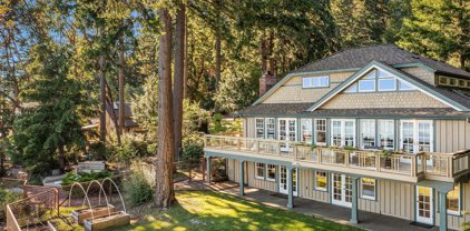 14101 SW Pohl Road Unit #1, Vashon