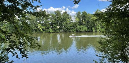 2 Riverside Drive, Gadsden