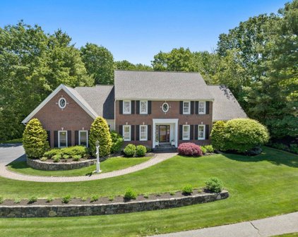 47 Algonquian Dr, Natick