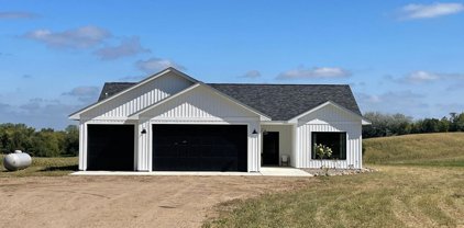 18142 705th Avenue, Dassel