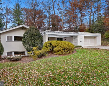 6609 Melody Ln, Bethesda