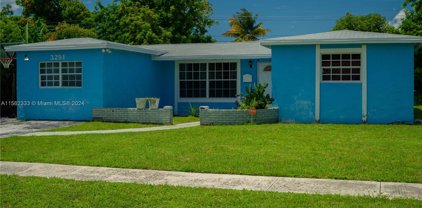 3291 Nw 42nd St, Lauderdale Lakes