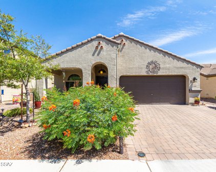8805 W Atlow, Marana