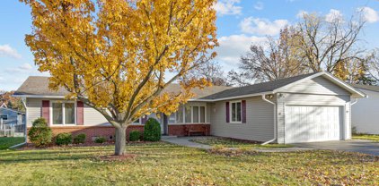 1015 Lonsdale Road, Elk Grove Village