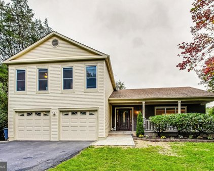 14752 Rolling Green Way, North Potomac