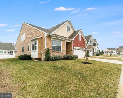 11321 Flag Ct, White Plains
