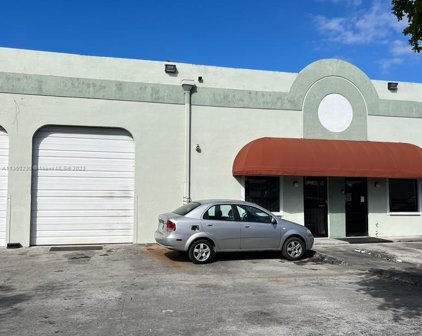 7980 W 25 Ct, Hialeah