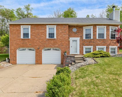 539 Cresthaven Dr, Plum Boro