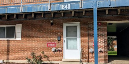 1840 W Hatherleigh Court Unit #1C, Mount Prospect