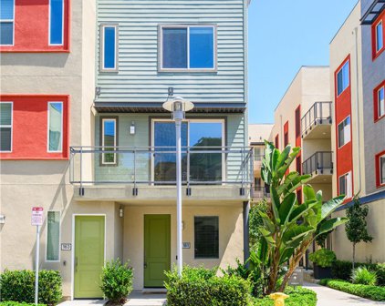 161 Bowery, Irvine