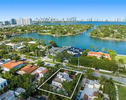 2211 N Bay Rd, Miami Beach