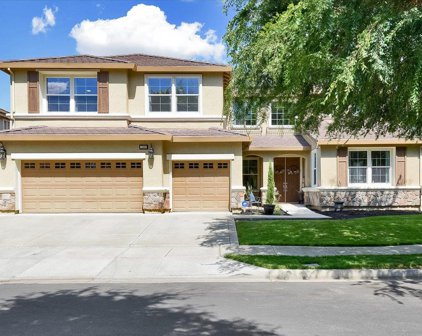 1560 Nassau Lane, Brentwood