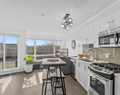 857 W 15th Street Unit 204, North Vancouver