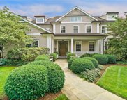 4 Crown Circle, Eastchester image