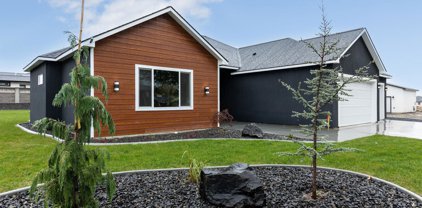 908 Road 52, Pasco