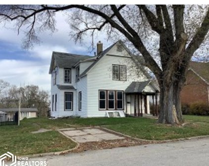 1008  Ash  Street, Burlington