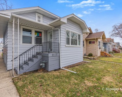 317 Englewood Avenue, Bellwood