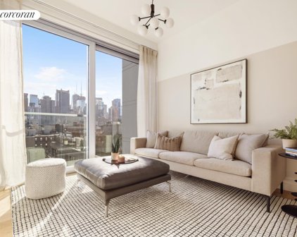 547 W 47th  Street Unit 903, New York