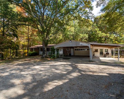 157 New Hope Road, Fayetteville