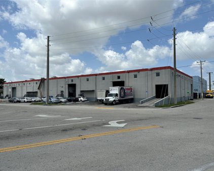 1740 W 4th Ave, Hialeah