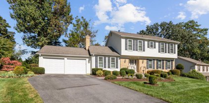 7813 Ivymount Ter, Potomac