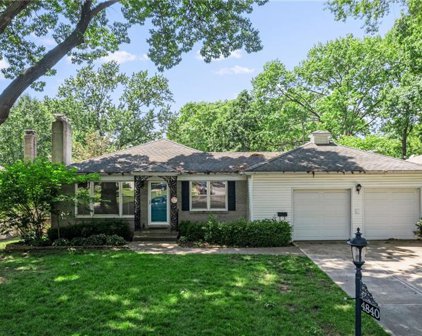 4840 Pawnee Drive, Roeland Park