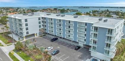 415 Island Way Unit 304, Clearwater