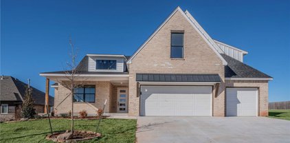 2101 Bretton Circle, Edmond