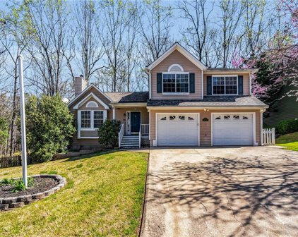 706 Rose Creek Blf, Woodstock