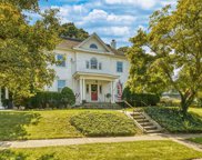 32 Reid Avenue, Port Washington image