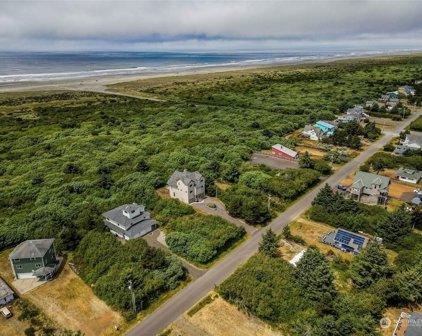 163 Sand Dune Avenue SW, Ocean Shores
