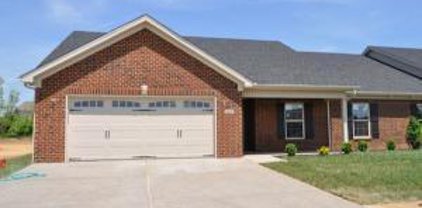 105 Dogwood Villa Dr, Shelbyville
