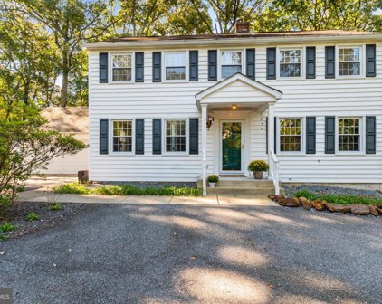 647 Benfield Rd, Severna Park