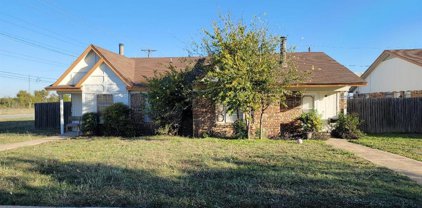 2701 Rustic Forest  Road, Fort Worth