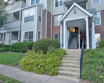 3908 Penderview Dr Unit #605, Fairfax