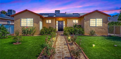 11006 1008 Woodley Avenue, Granada Hills