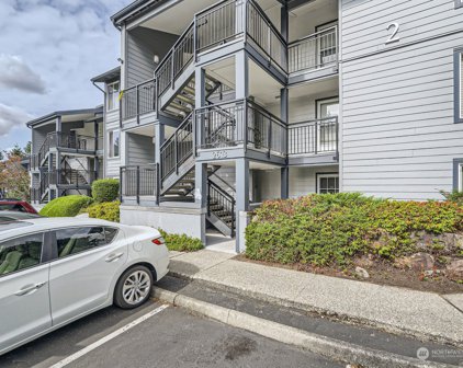 2601 NE 4th Street Unit #212, Renton