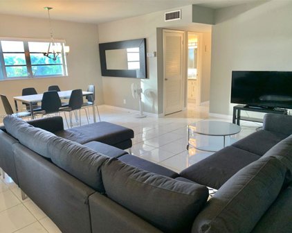 5300 Washington St Unit #W313, Hollywood