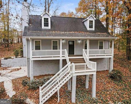 1900 Winding Creek Lane SW, Marietta