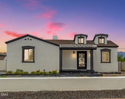 2109 E 10th, Tucson