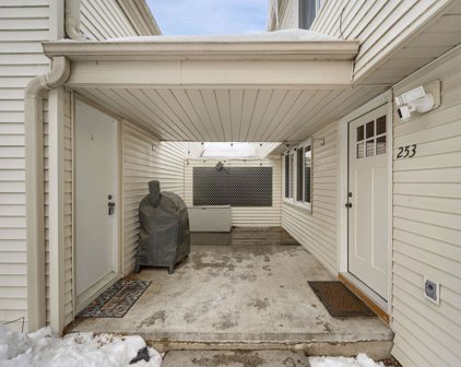 253 Dejon Court, Woodbury