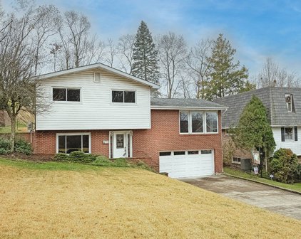 534 Woodland Avenue, Oakmont
