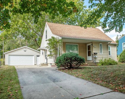 424 Woodbridge Street, Waterloo