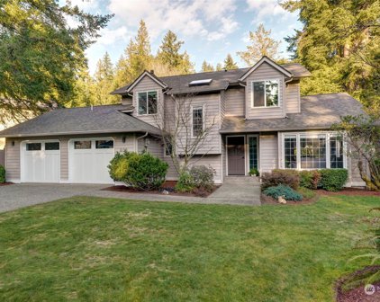 808 218th Avenue NE, Sammamish