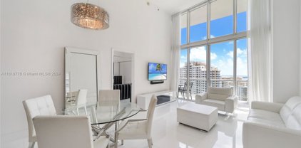 475 Brickell Ave Unit #2807, Miami