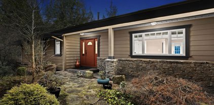 4641 Woodburn Road, West Vancouver